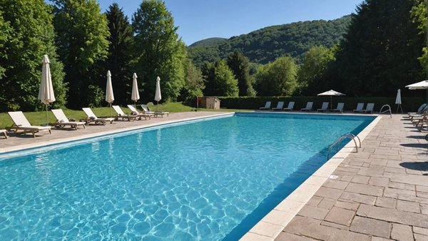 Découvrez le plaisir du camping dans l'aveyron avec piscine